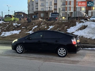 Авто Toyota Prius 2005 № 8530662