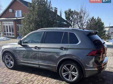 Авто Volkswagen Tiguan 2020 № 8531048