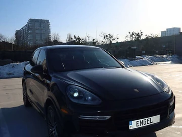 Авто Porsche Cayenne 2015 № 8531053