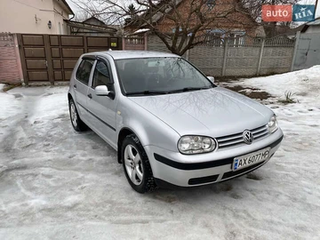 Авто Volkswagen Golf 2000 № 8531213