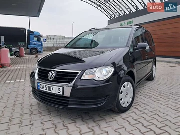 Авто Volkswagen Touran 2007 № 8531254