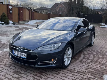 Авто Tesla Model S 2015 № 8531615