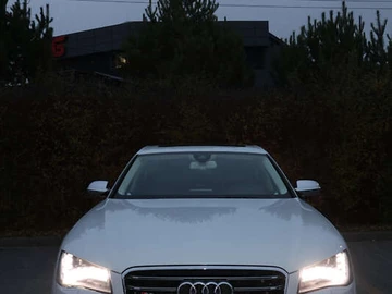 Авто Audi S8 2013 № 8531935