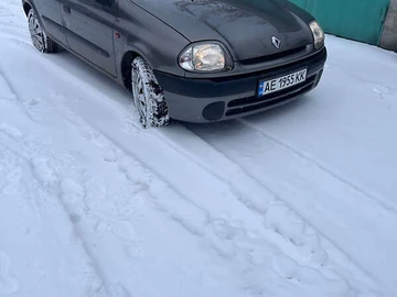 Авто Renault Clio 2000 № 8532125