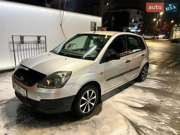 Авто Ford Fiesta 2007 № 8532132
