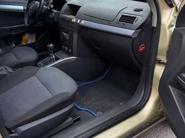 Авто Opel Astra 2004 № 8532141