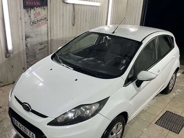 Авто Ford Fiesta 2012 № 8532413