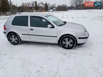 Авто Volkswagen Golf 2003 № 8532519
