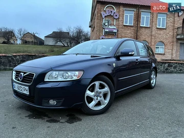 Авто Volvo V50 2012 № 8532678