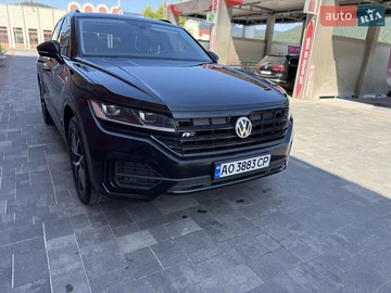Авто Volkswagen Touareg 2018 № 8533014