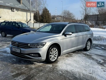 Авто Volkswagen Passat 2021 № 8533444