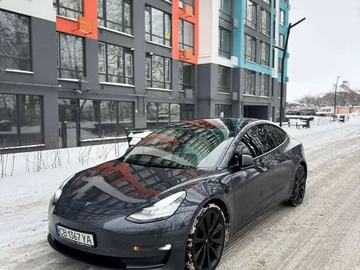 Авто Tesla Model 3 2019 № 8533459