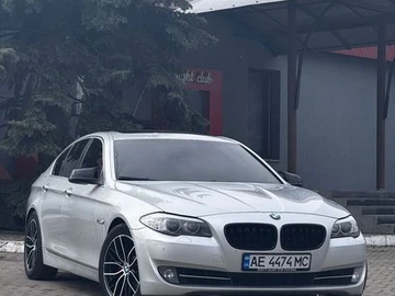 Авто BMW 5 Series 2012 № 8533852