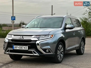 Авто Mitsubishi Outlander 2018 № 8533895