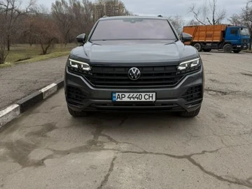 Авто Volkswagen Touareg 2021 № 8534133