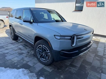 Авто Rivian R1S 2024 № 8534135