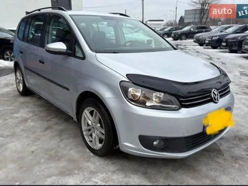 Авто Volkswagen Touran 2014 № 8534471