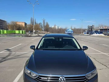 Авто Volkswagen Passat 2017 № 8534565