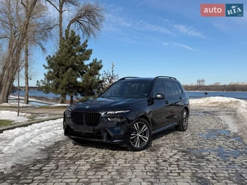 Авто BMW X7 2023 № 8534893