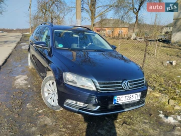 Авто Volkswagen Passat 2011 № 8535360