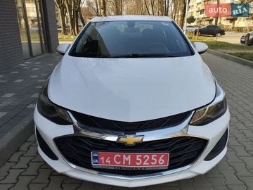 Авто Chevrolet Cruze 2019 № 8535393
