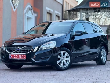 Авто Volvo V60 2012 № 8535401