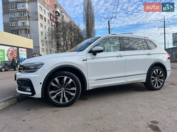Авто Volkswagen Tiguan 2019 № 8535677