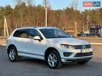 Авто Volkswagen Touareg 2017 № 8535702