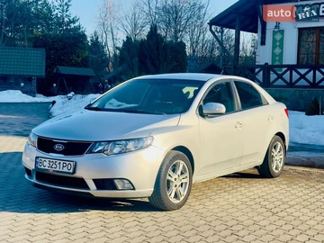 Авто KIA Cerato 2009 № 8536115