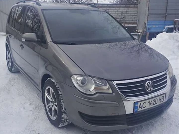Авто Volkswagen Touran 2007 № 8536137