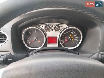 Авто Ford Focus 2010 № 8536452