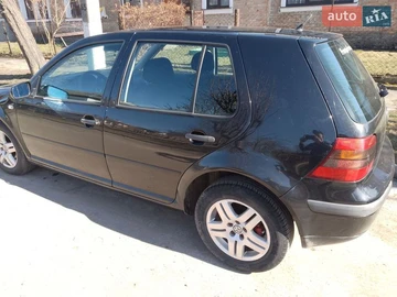 Авто Volkswagen Golf 2001 № 8536612