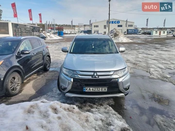 Авто Mitsubishi Outlander 2015 № 8536707