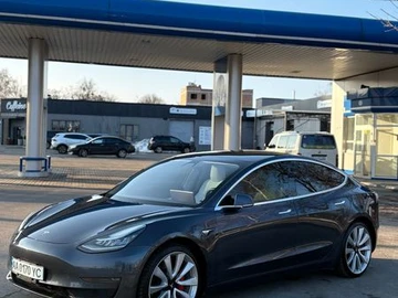 Авто Tesla Model 3 2018 № 8536890