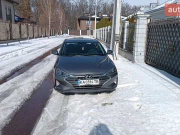 Авто Hyundai Elantra 2019 № 8537100