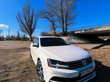 Авто Volkswagen Jetta 2017 № 8537103