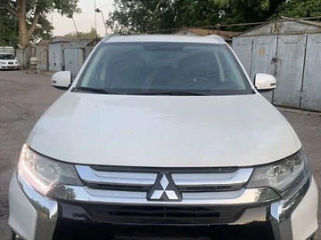 Авто Mitsubishi Outlander 2016 № 8537108