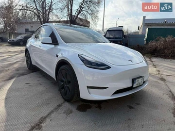 Авто Tesla Model Y 2024 № 8537281