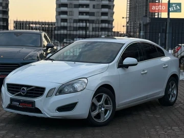 Авто Volvo S60 2013 № 8537378