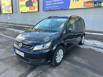 Авто Volkswagen Touran 2010 № 8537381