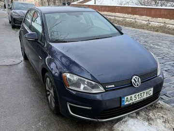Авто Volkswagen E-Golf 2015 № 8537385