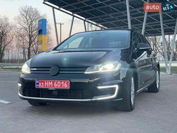 Авто Volkswagen E-Golf 2018 № 8537532