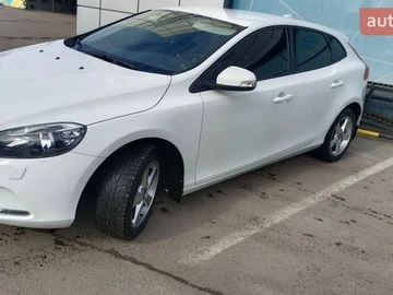 Авто Volvo V40 2013 № 8538531