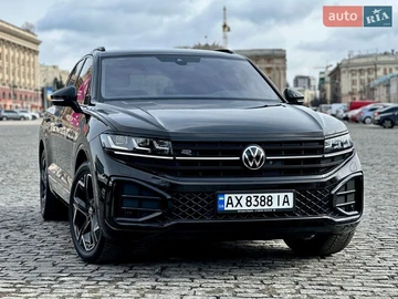 Авто Volkswagen Touareg 2023 № 8538842