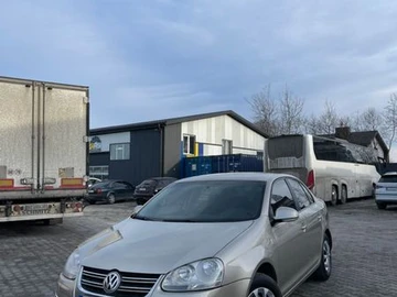 Авто Volkswagen Jetta 2007 № 8539075