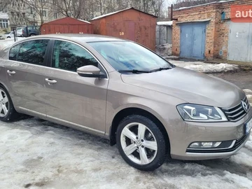 Авто Volkswagen Passat 2011 № 8539356
