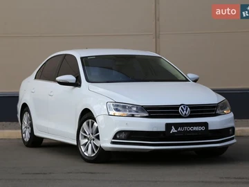 Авто Volkswagen Jetta 2016 № 8539379