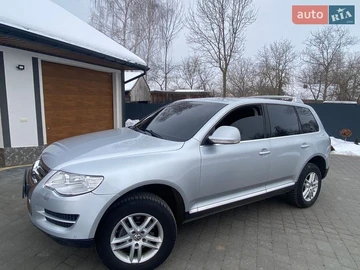Авто Volkswagen Touareg 2007 № 8540093