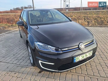 Авто Volkswagen E-Golf 2017 № 8540148