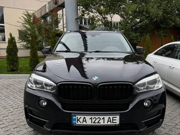 Авто BMW X5 2018 № 8540336